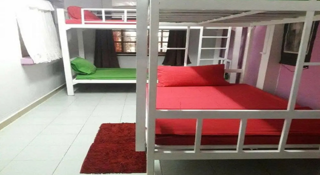 Hug Glur House Tour and Hostel, Забронировать Хостел Недорогие отели Чиангмай, рядом с Iron Bridge, недорого