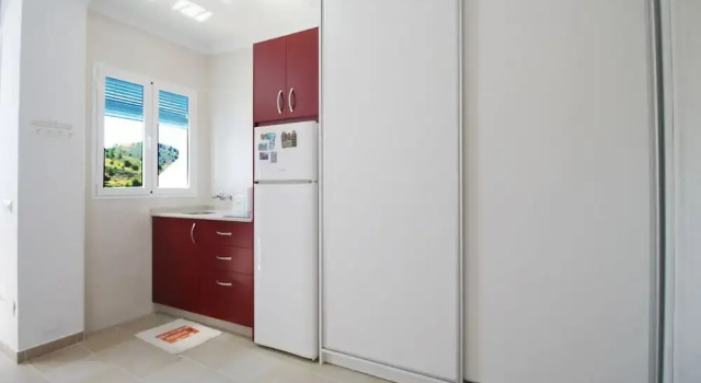 1061 Studio de la Torre