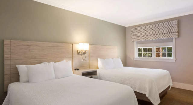 Четырёхместный номер Standard Best Western Sea Island Inn