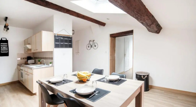 Апартаменты Appartement cosy et moderne en plein cœur du centre ville