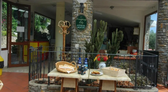 Camping Edy, Buchen Sie Campingplatz Camping & Glamping in Blumenriviera, Campingplatz