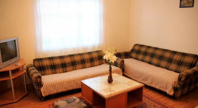 Apartments For Friends, Забронировать Апартаменты/квартира Отели Требине с бассейном, рядом с Bazen Bregovi Public Beach, Бассейн