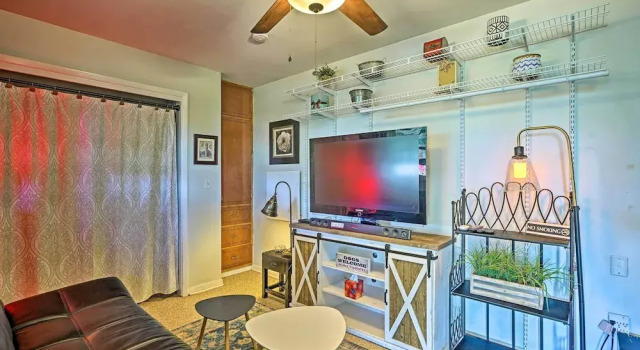 Quaint Garden City Studio w/ Hot Tub: Pets Welcome, Buchen Sie Ferienwohnung Garden City Texas