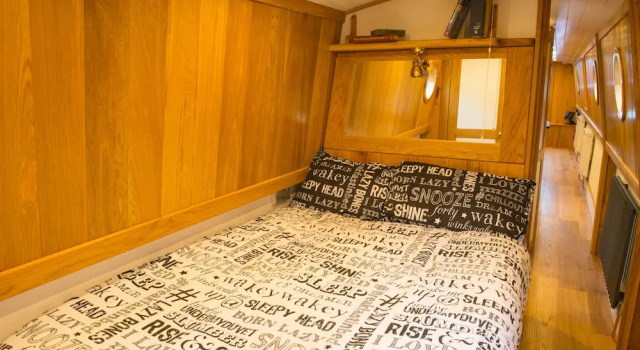 Номер Luxury c 1 комнатой с балконом Narrowboat Puzzle