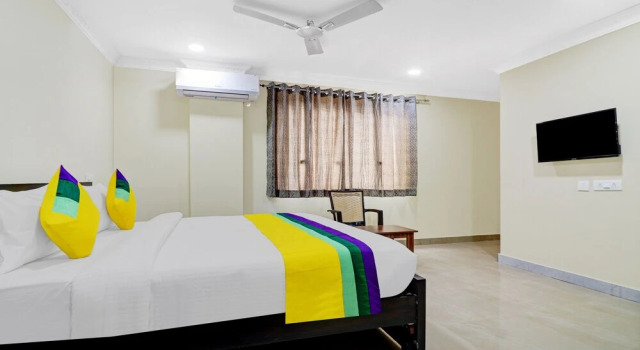 Itsy by Treebo - 99 Inn Hitech City, Rezerwuj Hotel Hajdarabad 