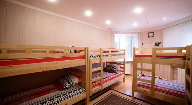 VIVA hostel , Забронировать Хостел Отели Октябрьского района - Минск с парковкой, Парковка