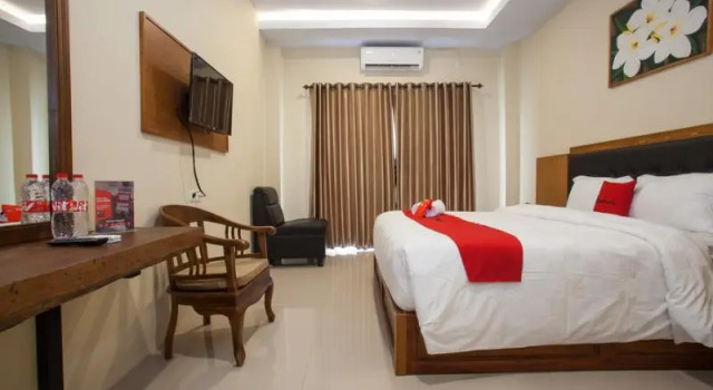 Standaard Suite RedDoorz Premium @ Jalan Cengkeh
