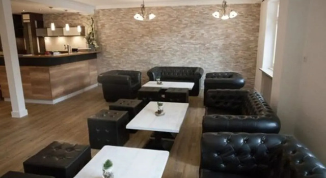 Hotel & Restaurant Schwarzes Kreuz, Varaa Hotelli Hotellit Baijeri pysäköinnillä, Pysäköinti