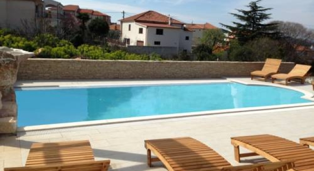 Villa Vita, Buchen Sie Villa Hotels in Gespanschaft Split-Dalmatien mit Pool, Schwimmbad
