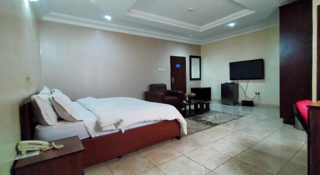 Номер Standard Laps New World Hotel