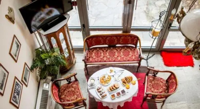 Hagiati Traditional Hotel, Prenota Hotel Édessa Macedonia