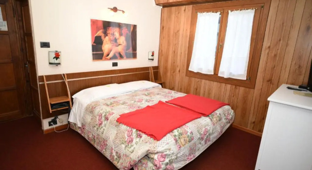 Четырёхместный номер Standard Hotel Genzianella