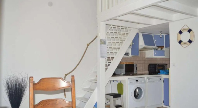 Appartement Cavalaire-sur-Mer, 1 pièce, 4 personnes - FR-1-226B-30, Забронировать Апартаменты/квартира Отели Кавалер-сюр-Мер с парковкой, рядом с Пляж Кавалер-сюр-Мер, Парковка