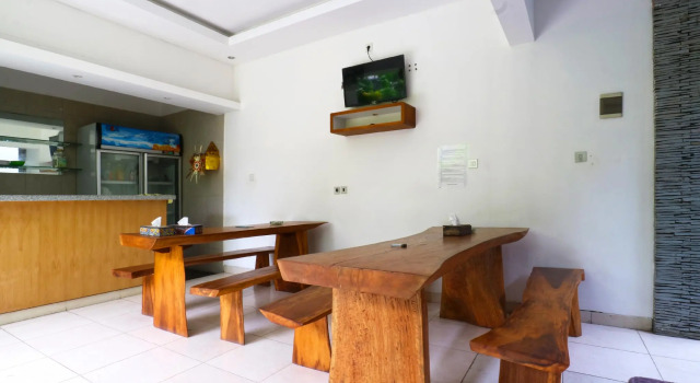 Saren Guest House Bali, Rezervovat Penzión Hotely v Bali se snídaní, Snídaně