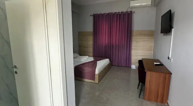 Двухместный номер Standard с балконом и с видом на сад Sweet Hotel