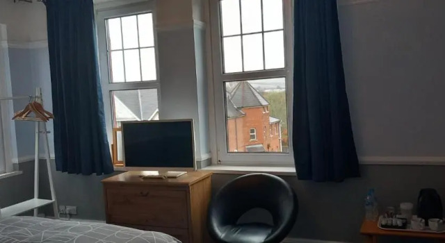 Ty Castell Guest House, Забронировать Гостевой дом Карфилли 