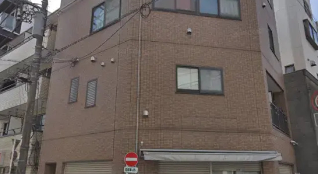 Spacious 120 m² / 4 BRs / Sleeps 8 / 3 min Station