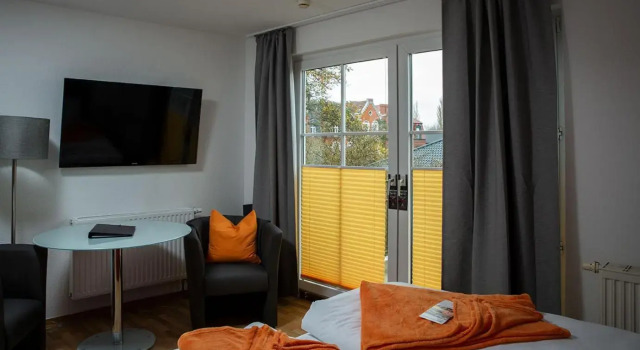 H&H Apartments im Herzen der Stadt super zentral ruhig mit Kochnischen Balkon oder Empore, Забронировать Апартаменты/квартира Грайфсвальд Мекленбург-Померания, рядом с Церковь Святой Марии в Грайфсвальде