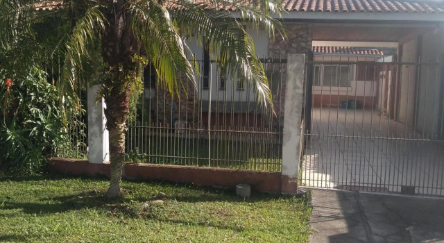 Pousada Santa Felicidade Trieste z garagem, Забронировать Отель Отели Santa Felicidade с парковкой, Парковка