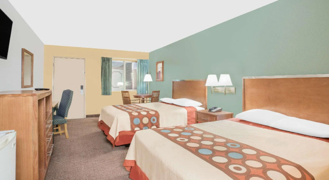 Четырёхместный люкс Super 8 by Wyndham St. George UT