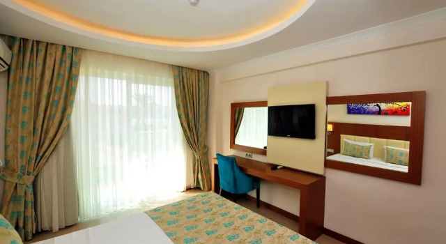 Двухместный номер Standard с видом на море Yeniceri City Hotel