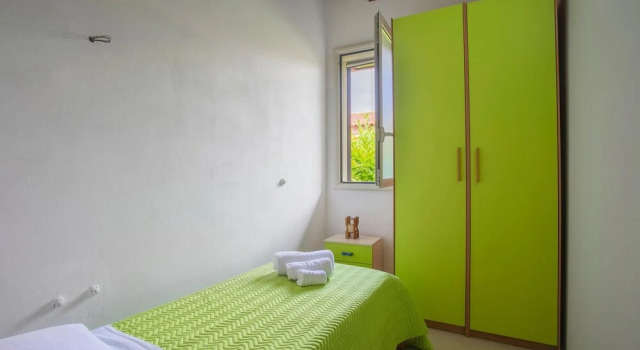 Stunning Home in Punta Cirica With 4 Bedrooms, Wifi and Outdoor Swimming Pool, Book Vacation Home Hotels in Sicily with a Pool, Swimming Pool
