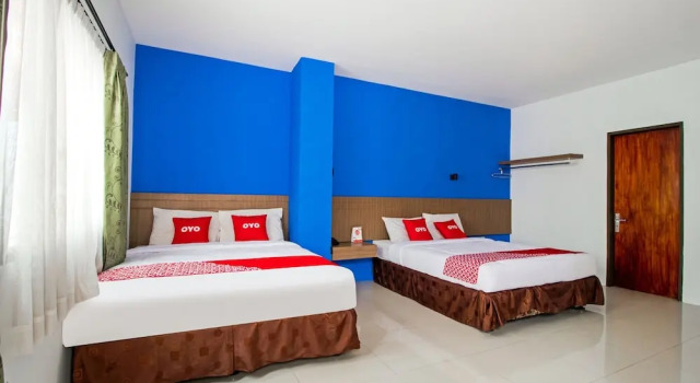 Suite OYO Flagship 3753 Cassa Dua Hotel