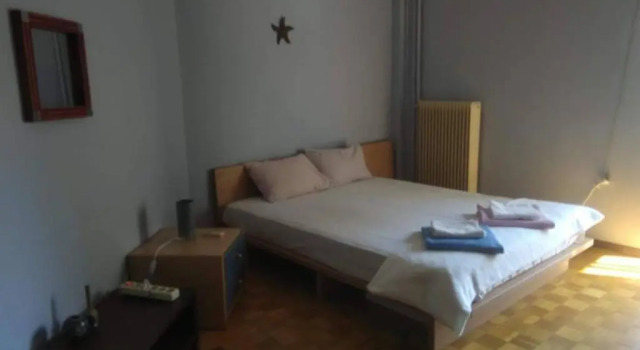 Square 2, Book Hotel  
