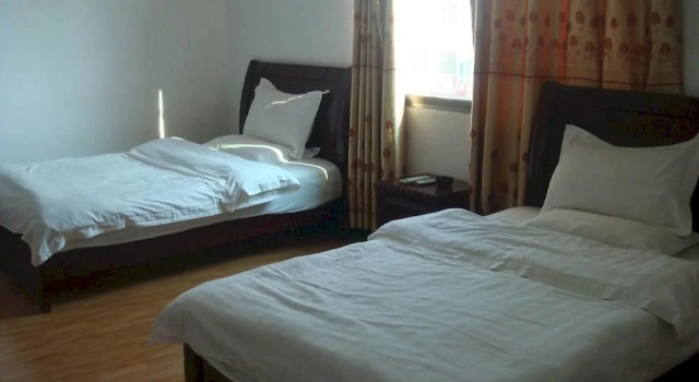Ying De Fashion Inn, Boek Hotel Hotels in Guangdong met parkeren, Parkeren