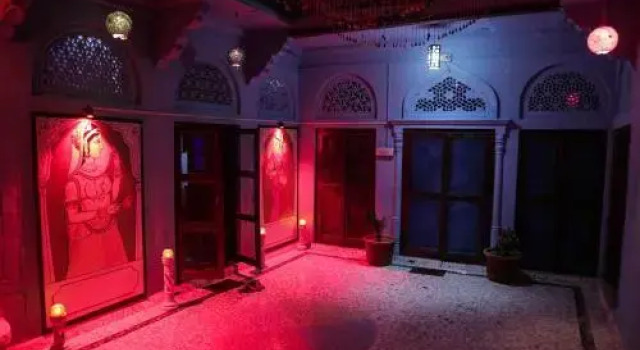 Purn Haveli, Забронировать Отель Отели штата Раджастхана с парковкой, Парковка