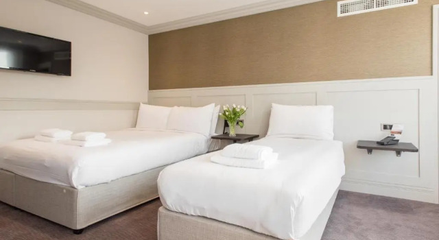 Трёхместный номер Mowbray Court Hotel
