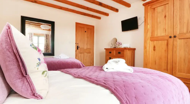 Hawthorn Cottage, Varaa Lomakoti Mökit kohteessa Merseyside, Mökki