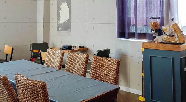 illuso Guest House - Hostel