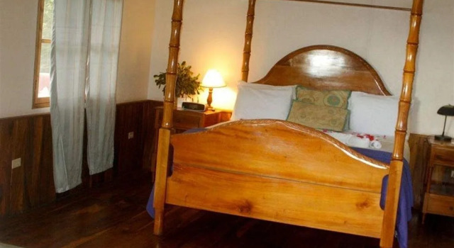 Coral Cove Wellness Resort, Prenota Resort Petersfield Giamaica
