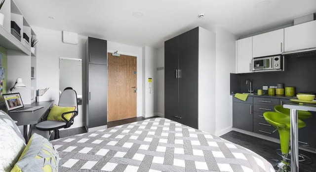 Austen House - Campus Accommodation, Забронировать Отель Саутгемптон Хэмпшир, рядом с Alpine Snowsports Southampton