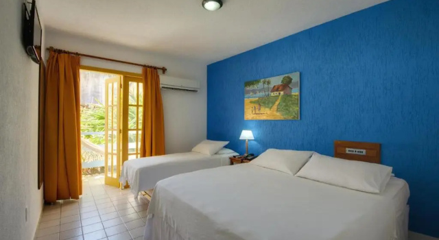 Трёхместный номер Superior Hotel Estalagem Porto Seguro