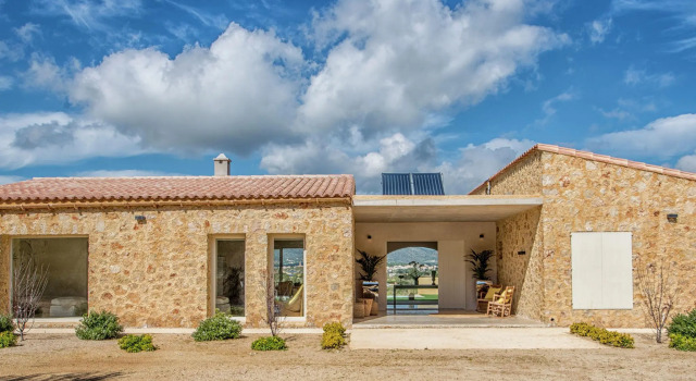 Engaging Villa in St Llorenç des Cardassar with Swimming Pool, Book Villa Sant Llorenç des Cardassar Majorca