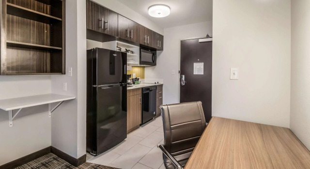 Двухместный люкс MainStay Suites at Discovery Park of America