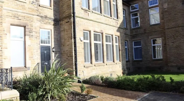Menston Manor - Stunning Location, Забронировать Отель Отели Англии 3 звезды, 3*