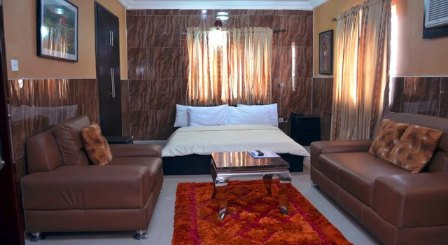 Inglesias Hotels