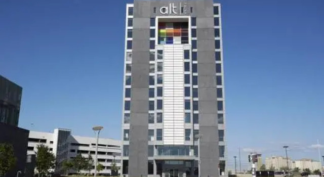 Номер Standard Alt Hotel Toronto Airport