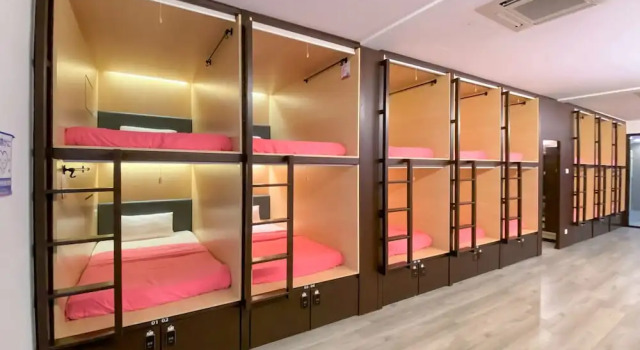 Кровать в общем номере (женский номер) OYO 89809 Sogor Girls Dormitory