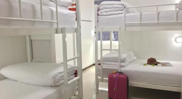 Кровать в общем номере (мужской номер) SABUN-NGA HOSTEL