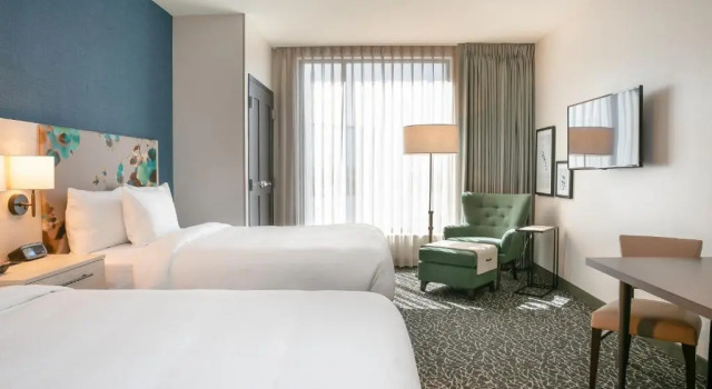 TownePlace Suites Nashville Downtown/Capitol District, Забронировать Отель Отели Нэшвилл с парковкой, рядом с Tennessee Performing Arts Center, Парковка