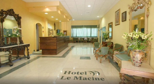Hotel Le Macine, Book Hotel Hoteller i Santa Cesarea Terme med morgenmad, Morgenmad