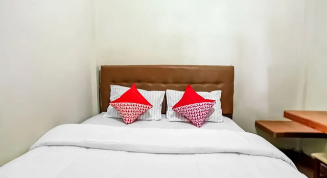 Номер Standard OYO Life 91160 Wisma Srijaya Syariah