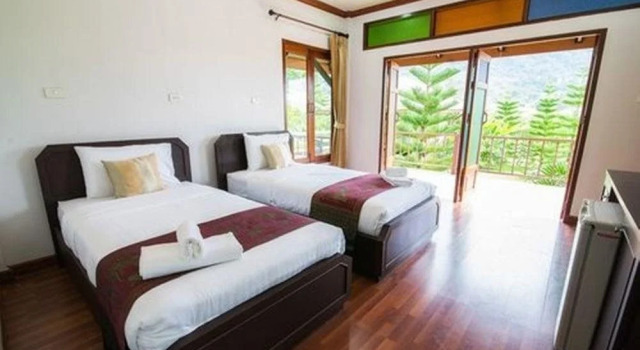 Loesloei Garden Resort Phurua, Varaa Lomakeskus Hotellit North-Eastern Thailand pysäköinnillä, Pysäköinti