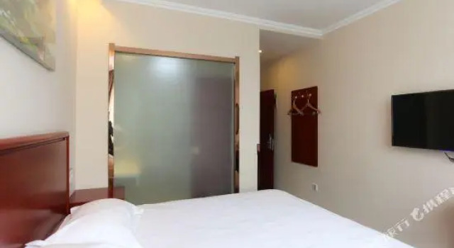 Номер Standard GreenTree Inn JiangSu TaiZhou YingChun W) Road Walking Street Express Hotel