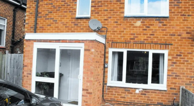 Апартаменты 3-Bedroom Comfy Home in Solihull