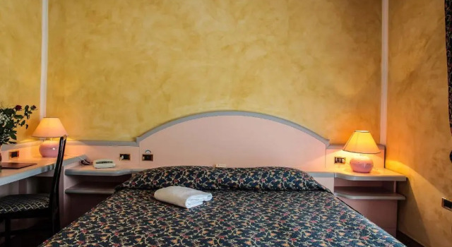Трёхместный номер Standard Hotel Grazia Deledda